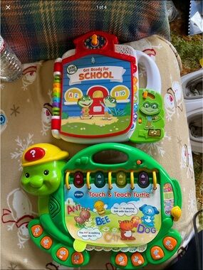 LeapFrog Get Ready for School & VTech Touch & Teach Turtle Toy Set - Green/Red